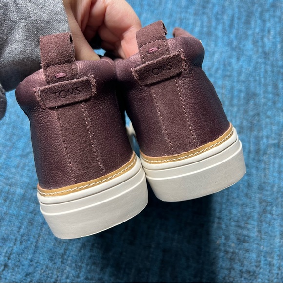 Toms Riley Lace Up Sneakers in Forest Brown - Picture 6 of 8